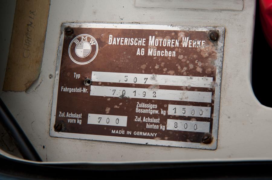 Моторный отсек BMW 507 (Series II) 1957 года  (фото 34 из 177)